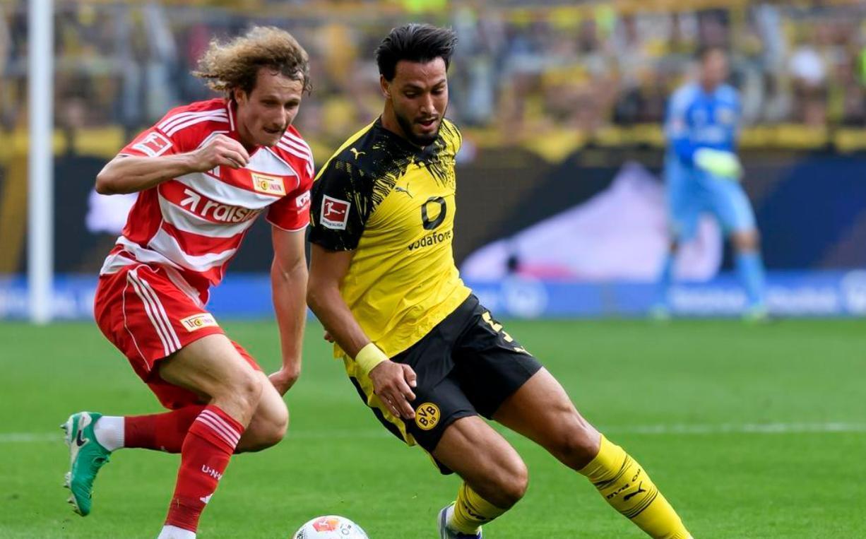 网页版入口-今晨利物浦备战中超赛前皇家马德里备战CBA季后赛，现场解说直呼：转会期莱比锡调整名单以备亚冠的简单介绍