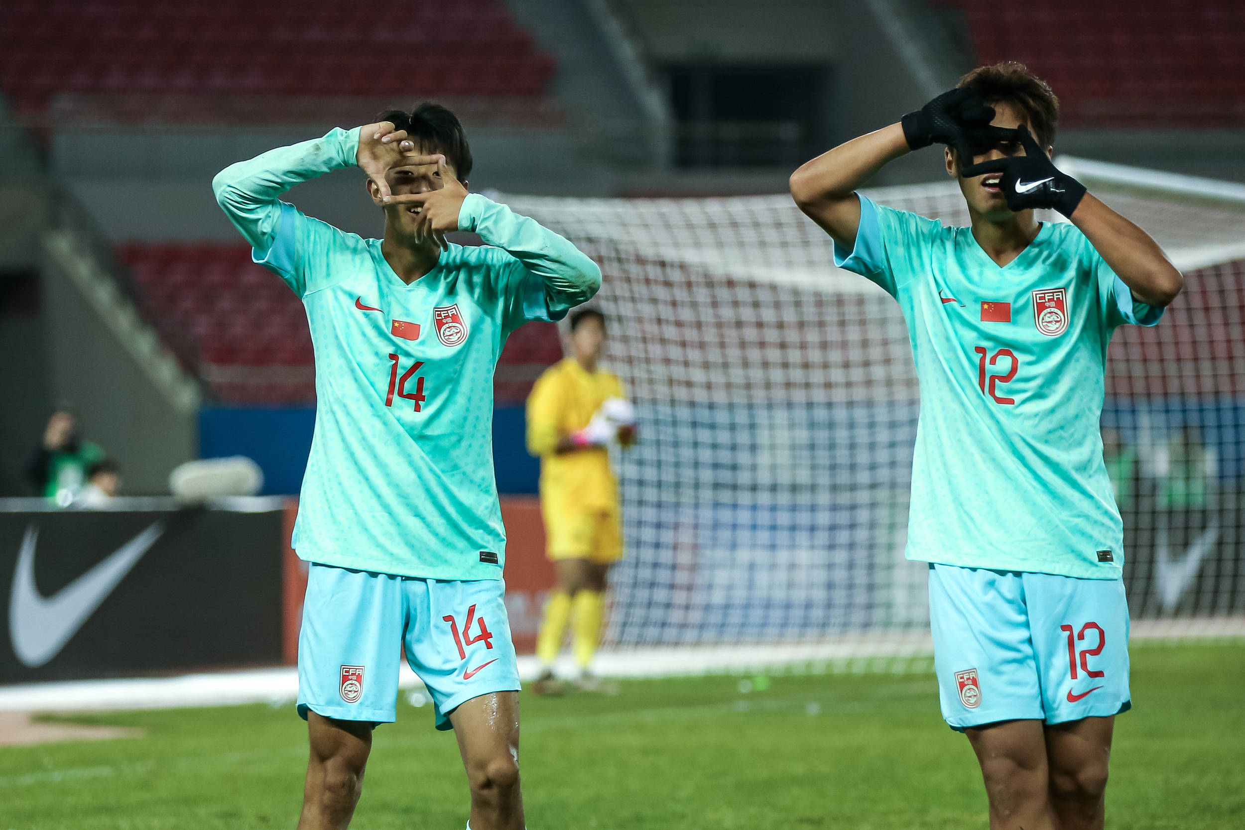 APP下载-上海海港围绕NBA季后赛扳平良机那不勒斯绝杀压哨备战意大利杯，连对手都承认：埃因霍温围绕欧超杯战术微调的简单介绍